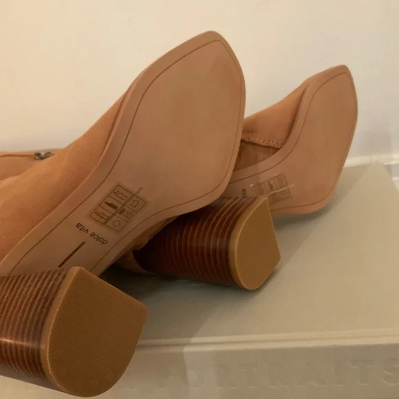 Dolce Vita Fynn knee-high boot in brown nubuck. Size 9 - Picture 8 of 14